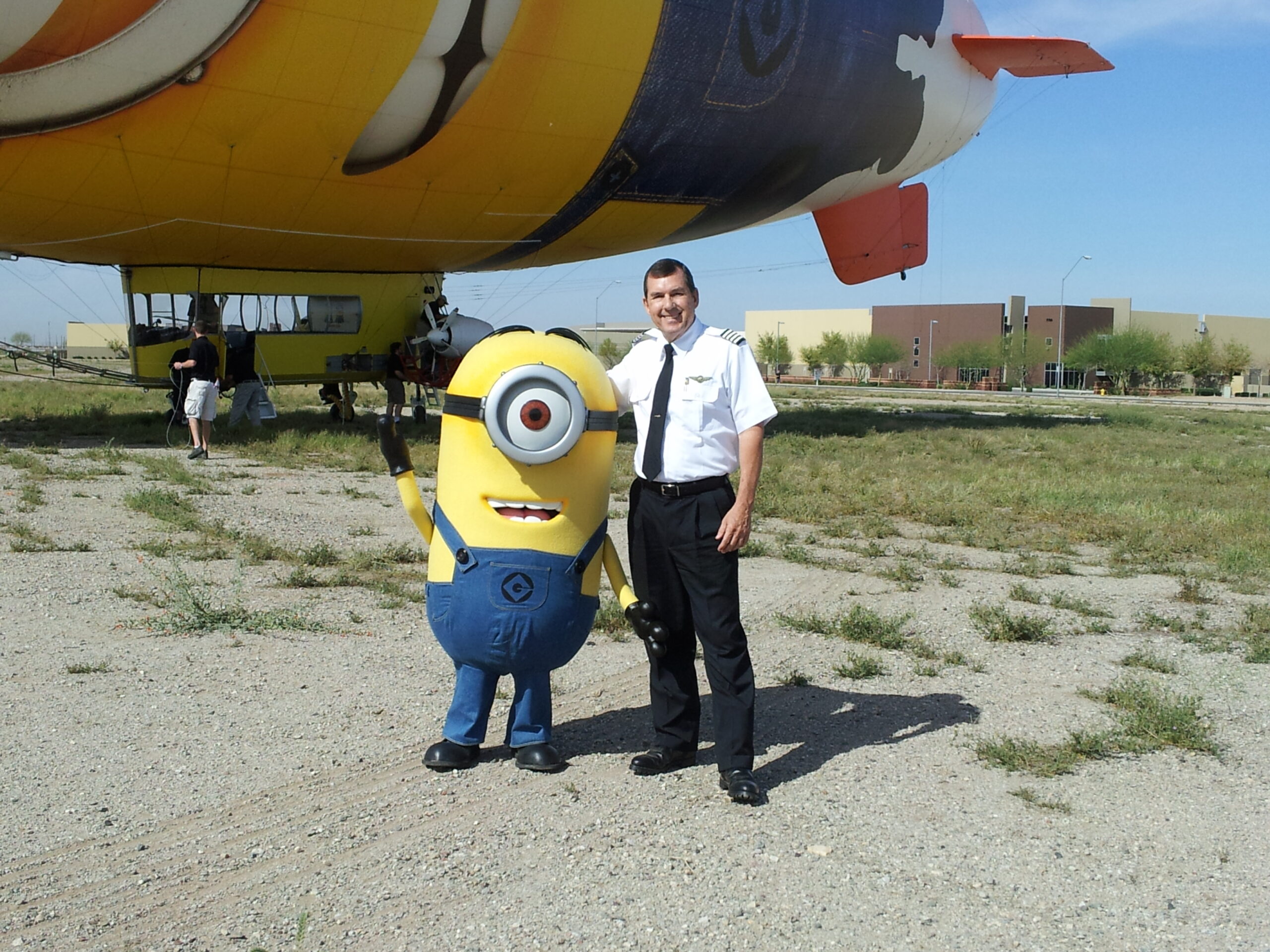 007_Capt._Breeze_meets_Capt._Minion_Stuart_in_Phoenix