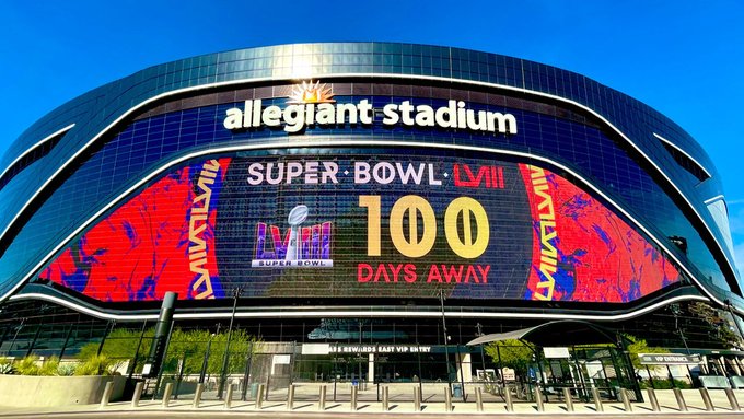 Elevate Your Super Bowl 2024 Marketing: Van Wagner Aerial Advertising for Budget-Savvy Marketers featured image